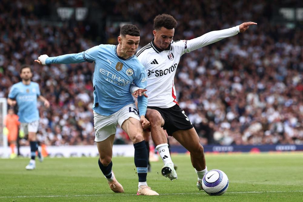 TA分析3-4-3阵型：从链式防守到战术万花筒，攻守易形的现代解法