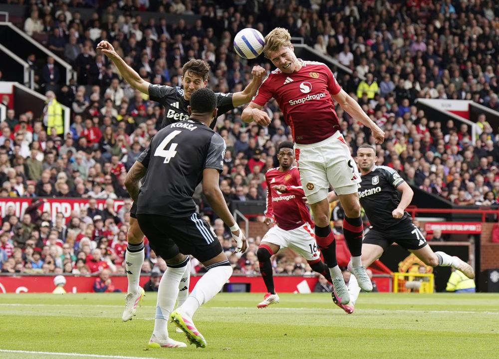 KD：经历这些艰难的比赛，对我们整个团队来说都非常重要