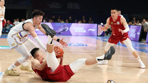 闭环配合可