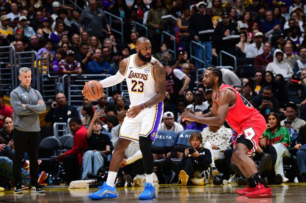 巴塞罗那迎战特内里费：女子足球联赛的巅峰对决